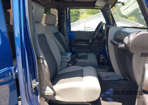 2009 Jeep Wrangler Unlimited X z USA, uszkodzony, nr VIN 1J4GA391X9L790759